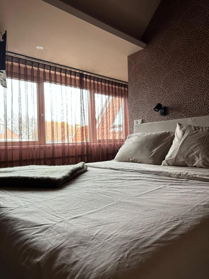 Bed Bij Bistro Leilighet Medemblik Eksteriør bilde